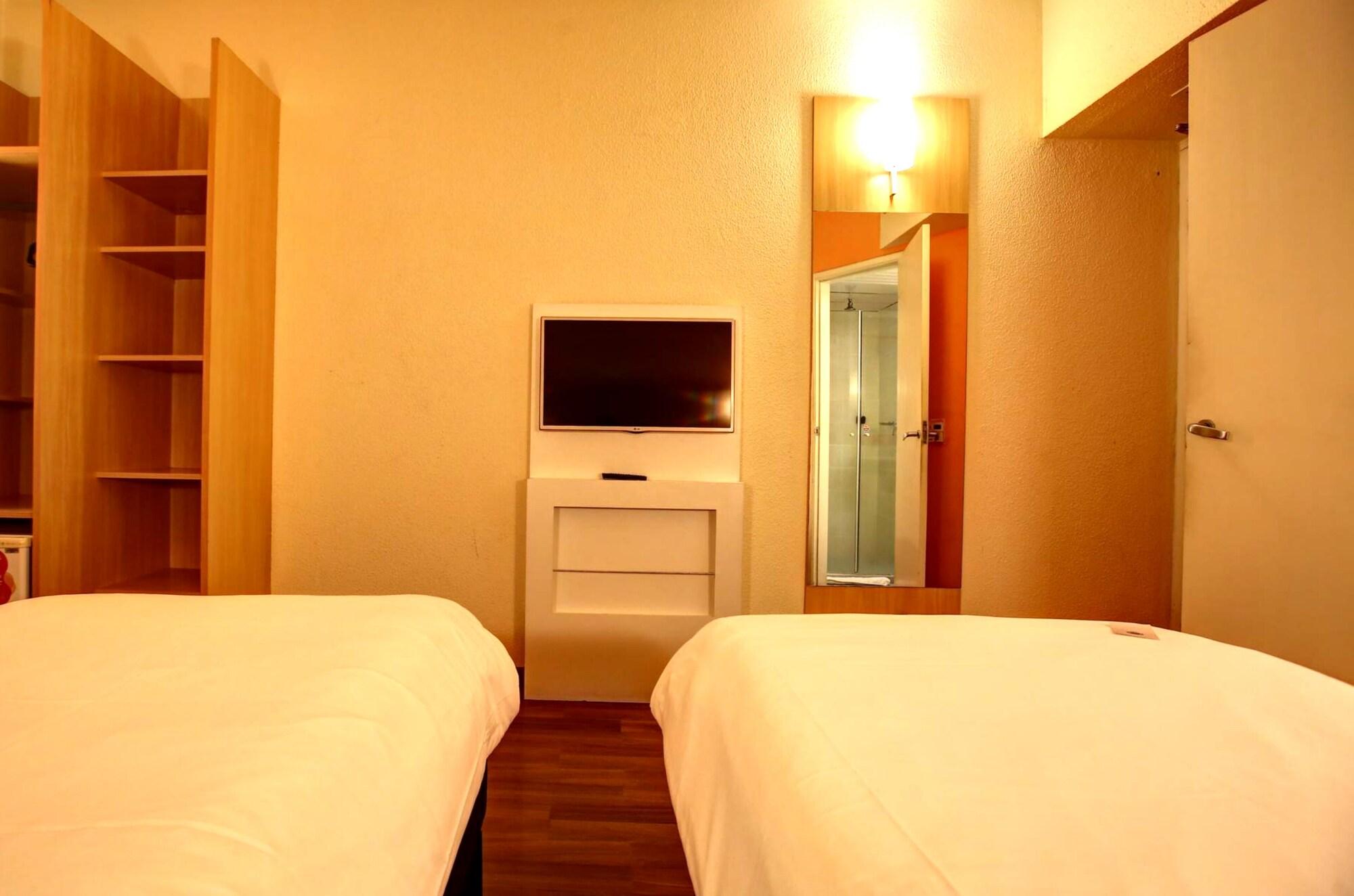 Ibis Vitoria Praia Do Canto Eksteriør billede